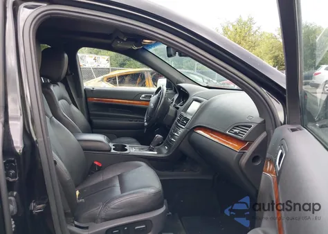 2015 Lincoln Mkt z USA, uszkodzony, nr VIN 2LMHJ5NK2FBL02887